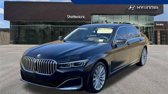 2022 BMW 7 Series 740i