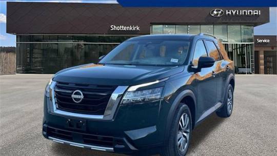 2023 Nissan Pathfinder SL — SUV — 15,384 mi — Canton, GA