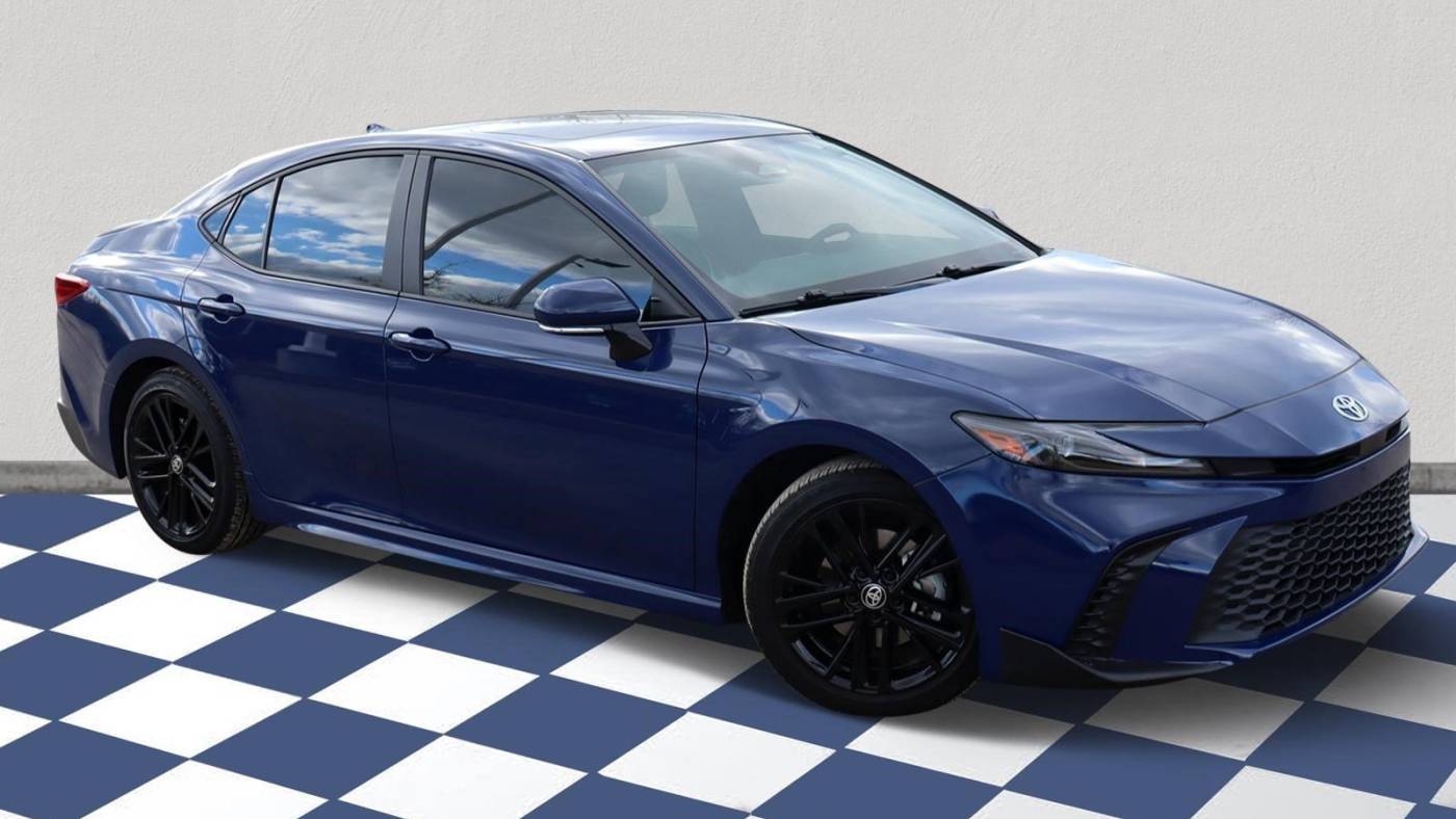 2025 Toyota Camry SE — Sedan — 37,809 mi — Franklin, TN