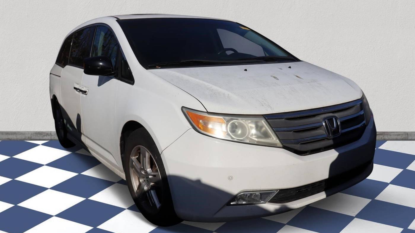 2011 Honda Odyssey Touring — Minivan — 115,648 mi — Franklin, TN