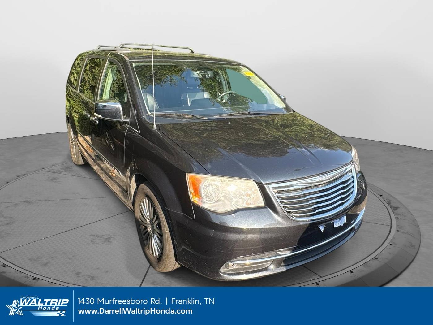 2014 Chrysler Town & Country Touring-L — Minivan — 148,048 mi — Franklin, TN
