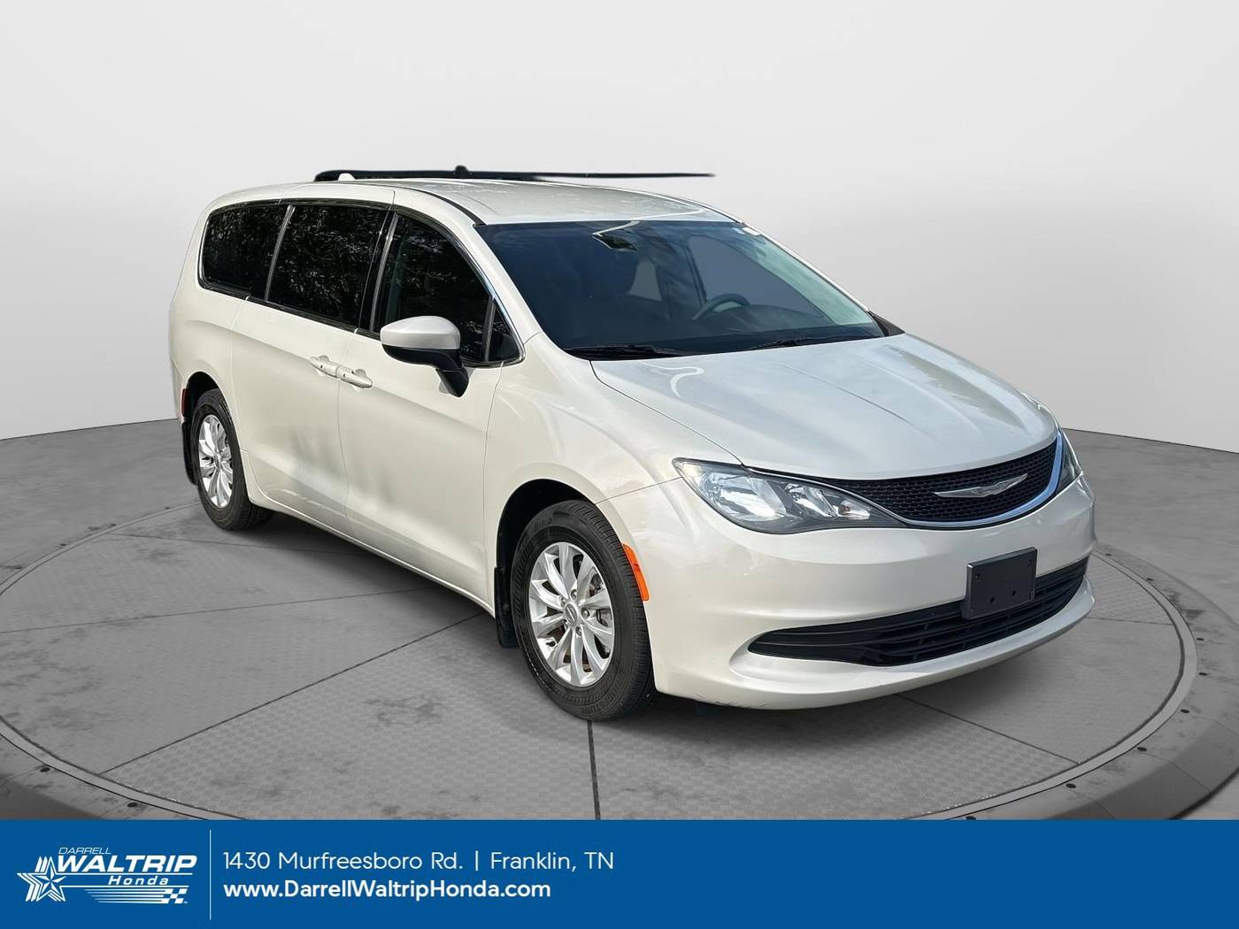 2017 Chrysler Pacifica Touring — Minivan — 89,314 mi — Franklin, TN