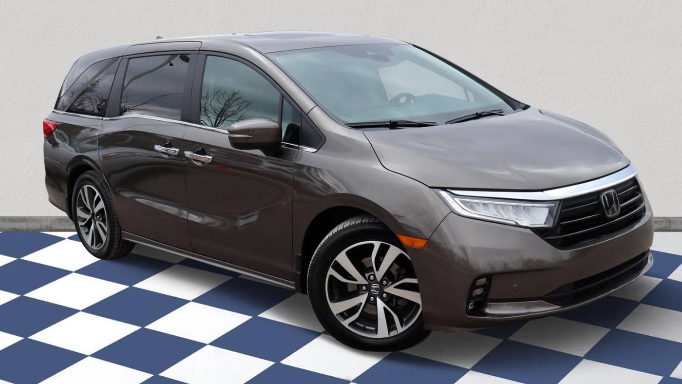 2023 Honda Odyssey Touring — Minivan — 88,888 mi — Franklin, TN