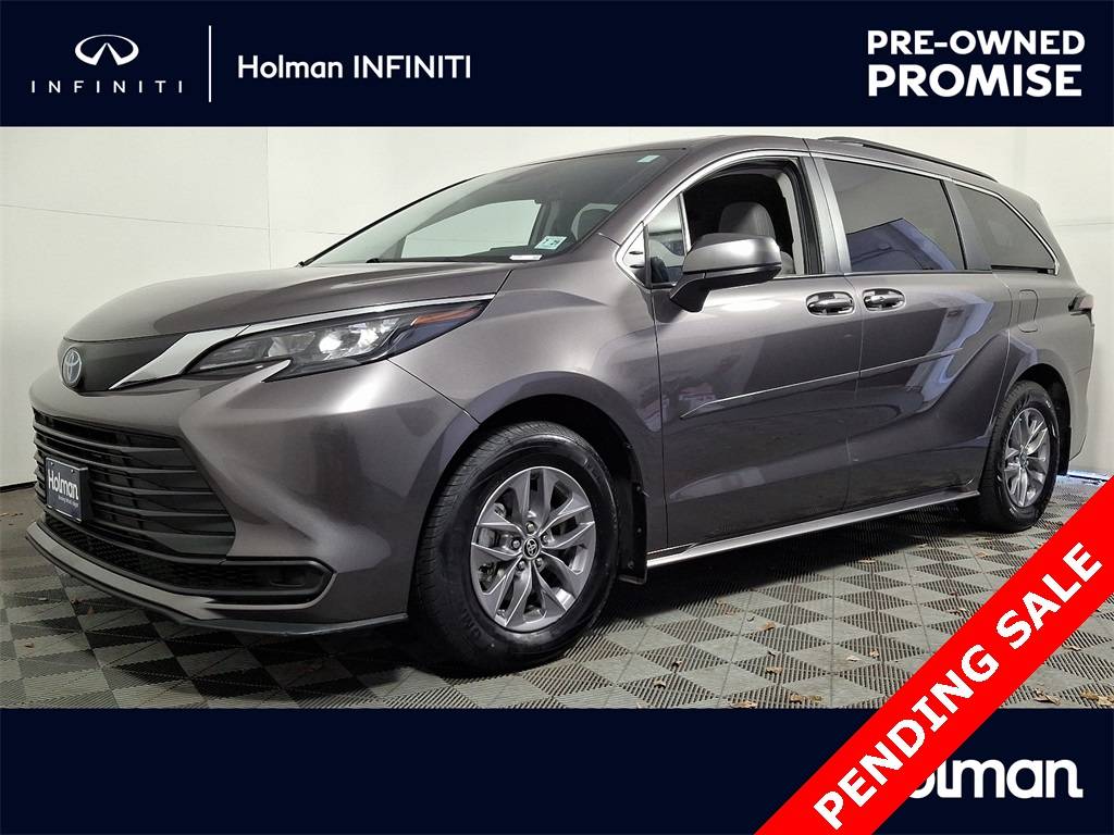 2024 Toyota Sienna LE — Minivan — 54,182 mi — Maple Shade, NJ