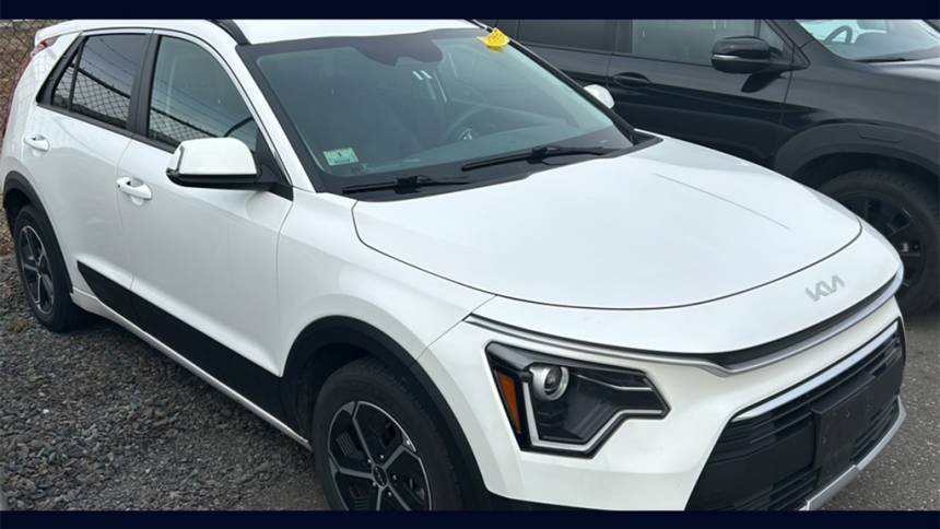 2023 Kia Niro Hybrid EX — SUV — 40,877 mi — Maple Shade, NJ