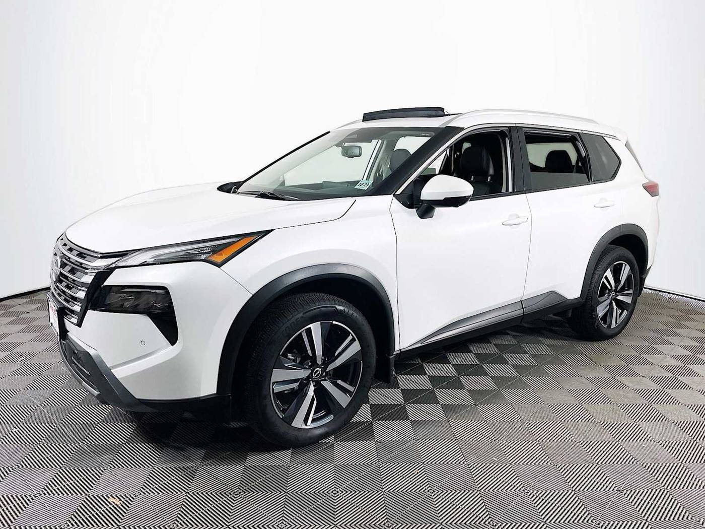 2024 Nissan Rogue SL — SUV — 4,536 mi — Toms River, NJ