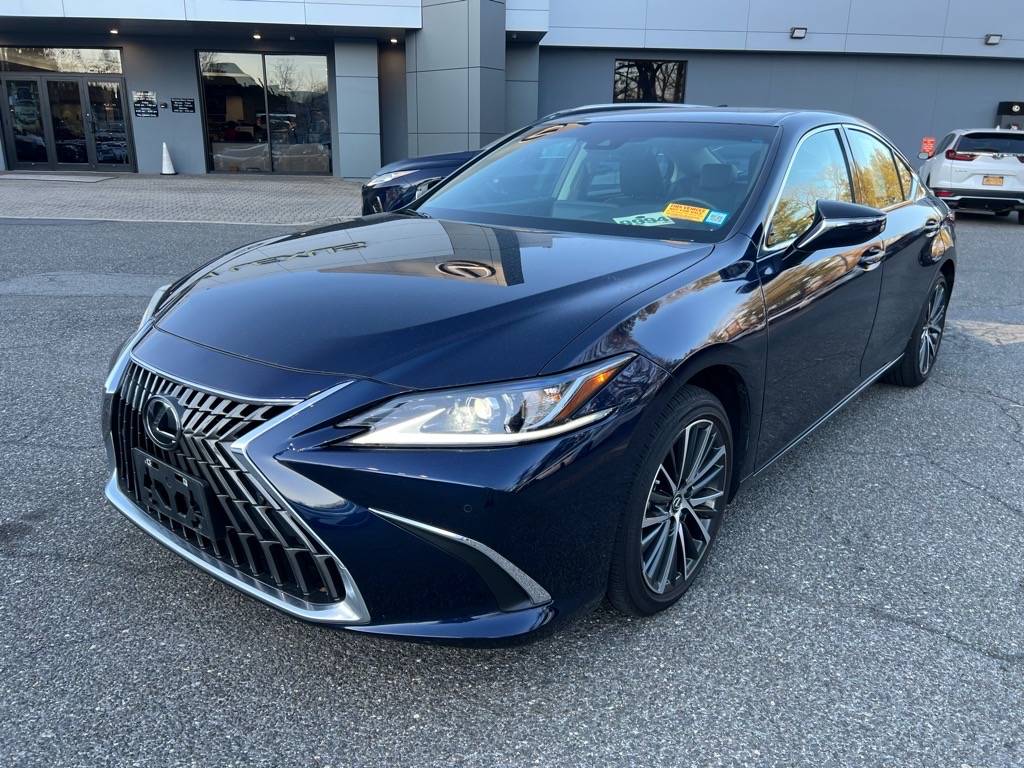 2023 Lexus ES ES 350 — Sedan — 13,339 mi — Larchmont, NY