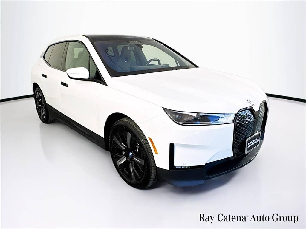 2025 BMW iX xDrive50 — SUV — 5,070 mi — White Plains, NY