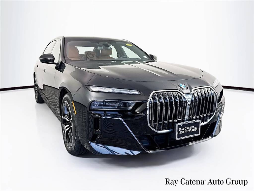 2023 BMW 7 Series 760i — Sedan — 25,795 mi — White Plains, NY