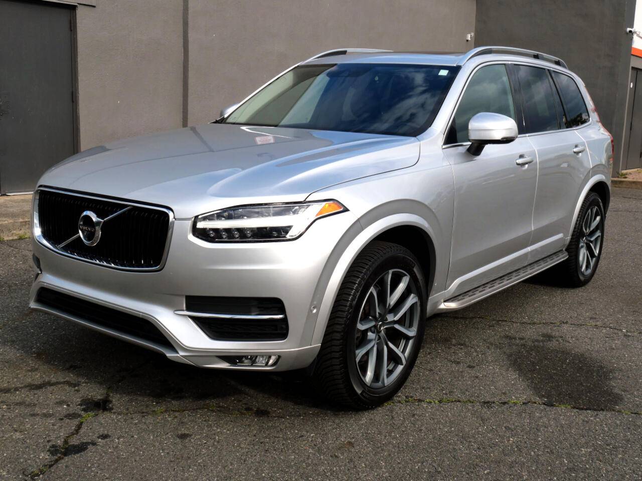 2018 Volvo XC90 Momentum — SUV — 89,353 mi — Roselle, NJ