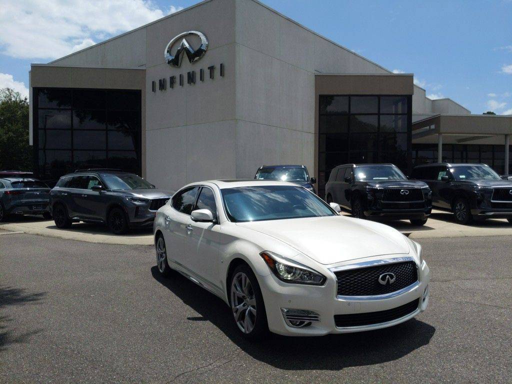 2018 INFINITI Q70L 3.7 LUXE — Sedan — 73,972 mi — Hoover, AL