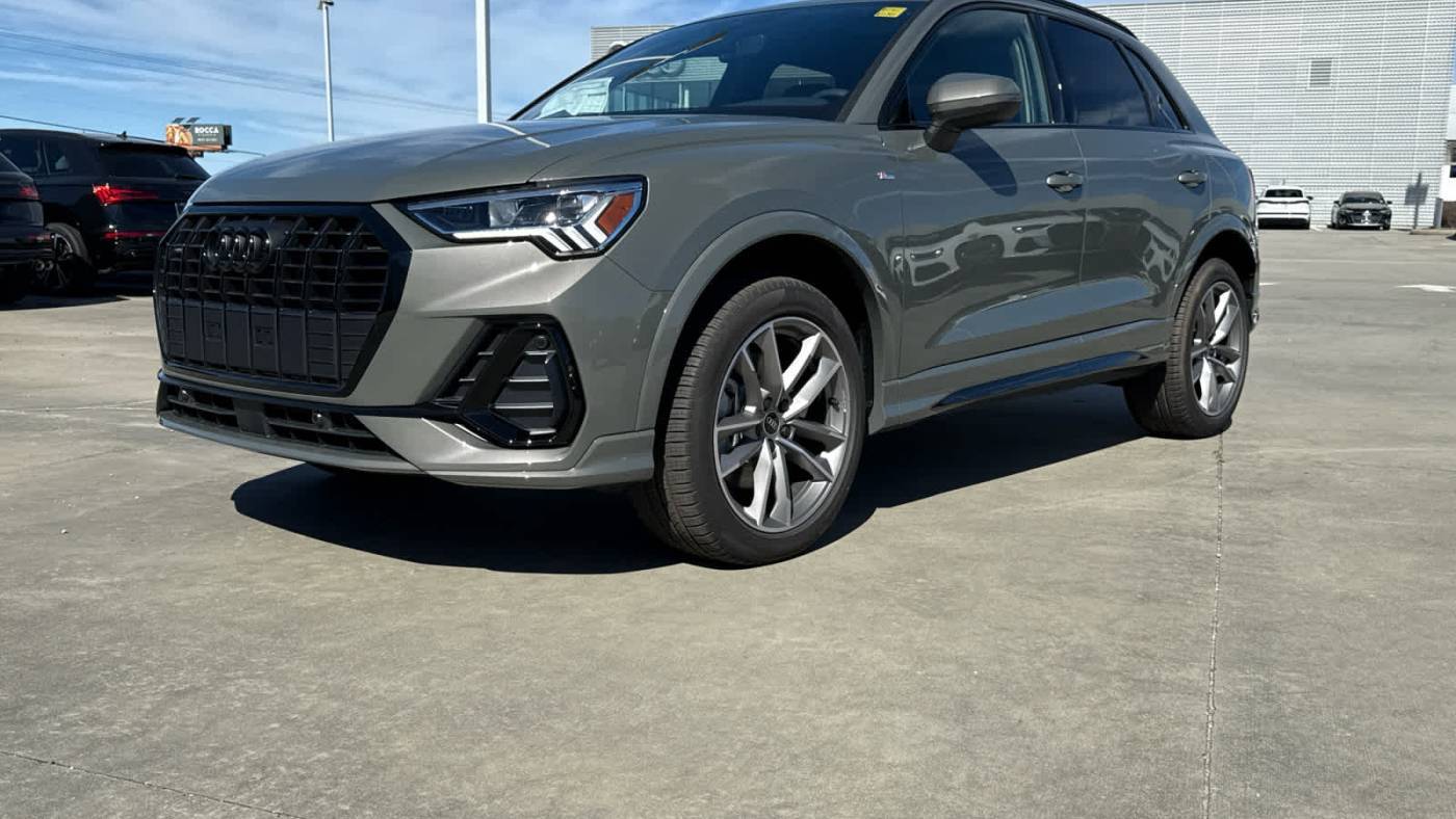 2025 Audi Q3 quattro S line Premium 45 TFSI