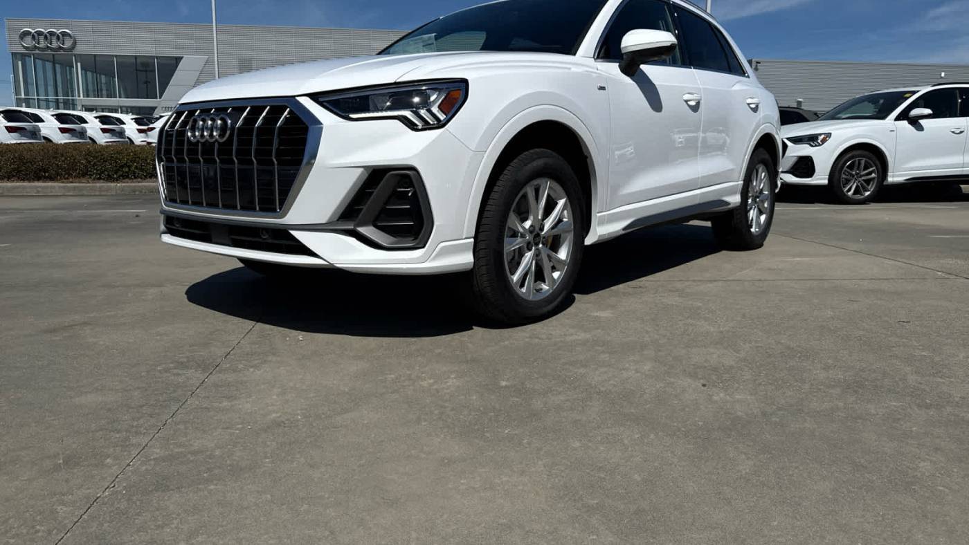 2025 Audi Q3 quattro S line Prem Plus 45 TFSI