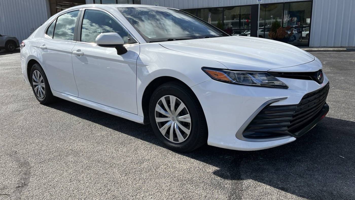 2022 Toyota Camry Hybrid LE — Sedan — 83,276 mi — Birmingham, AL