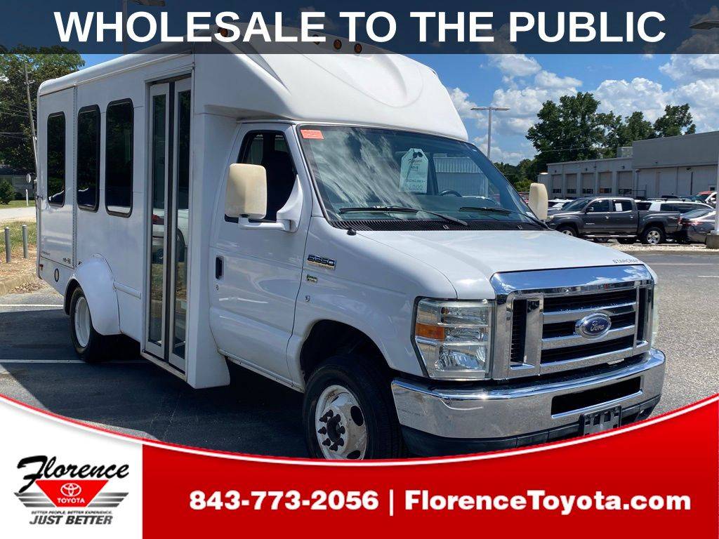 2013 Ford Econoline Commercial Cutaway E-350 — Chassis Cab Truck — 56,501 mi — Florence, SC