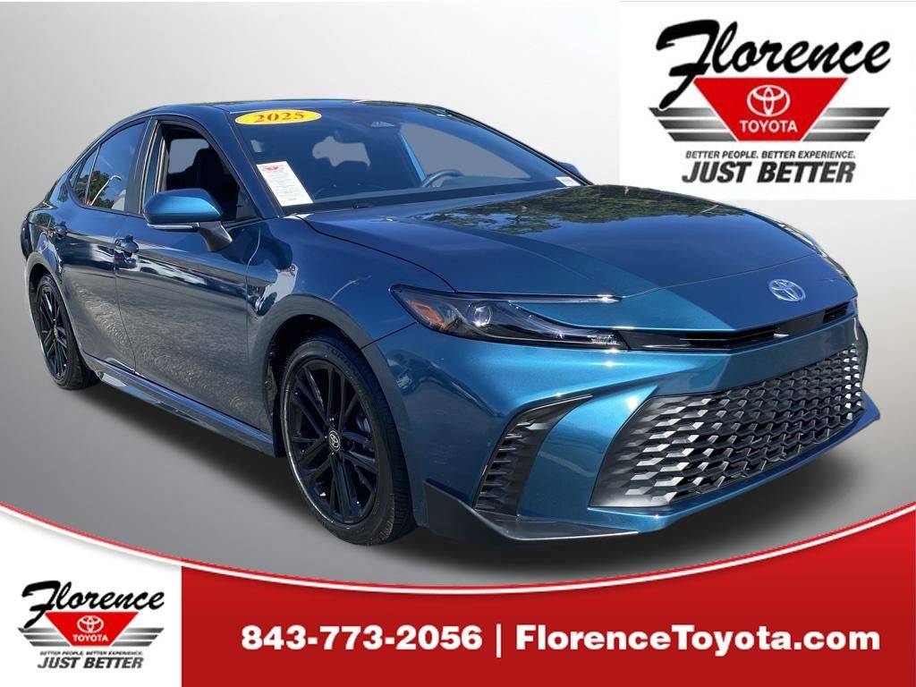 2025 Toyota Camry Hybrid SE — Sedan — 814 mi — Florence, SC