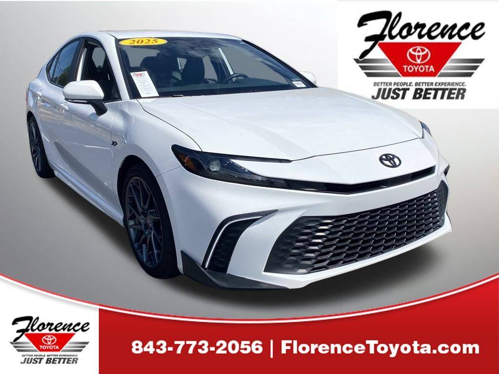 2025 Toyota Camry Hybrid SE — Sedan — 13,959 mi — Florence, SC