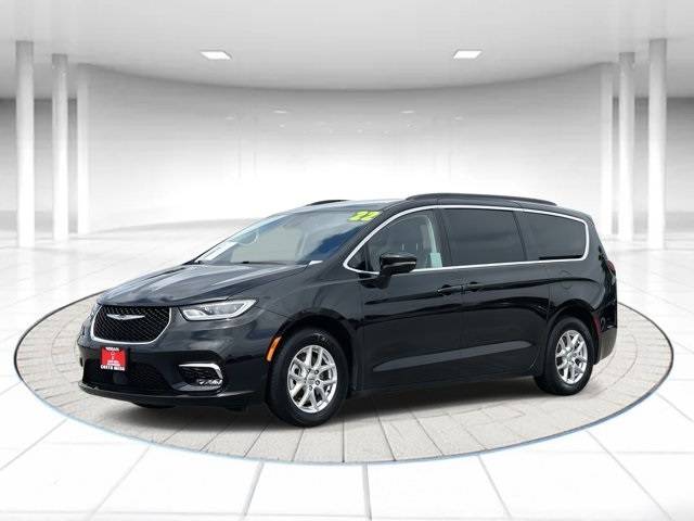 2022 Chrysler Pacifica Touring L — Minivan — 75,595 mi — Costa Mesa, CA