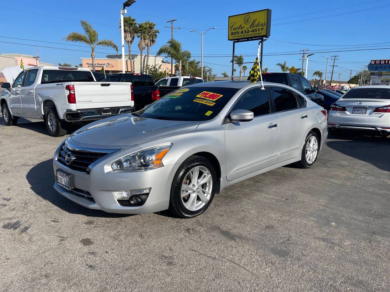 2014 Nissan Altima 2.5 SV — Sedan — 82,838 mi — Oxnard, CA