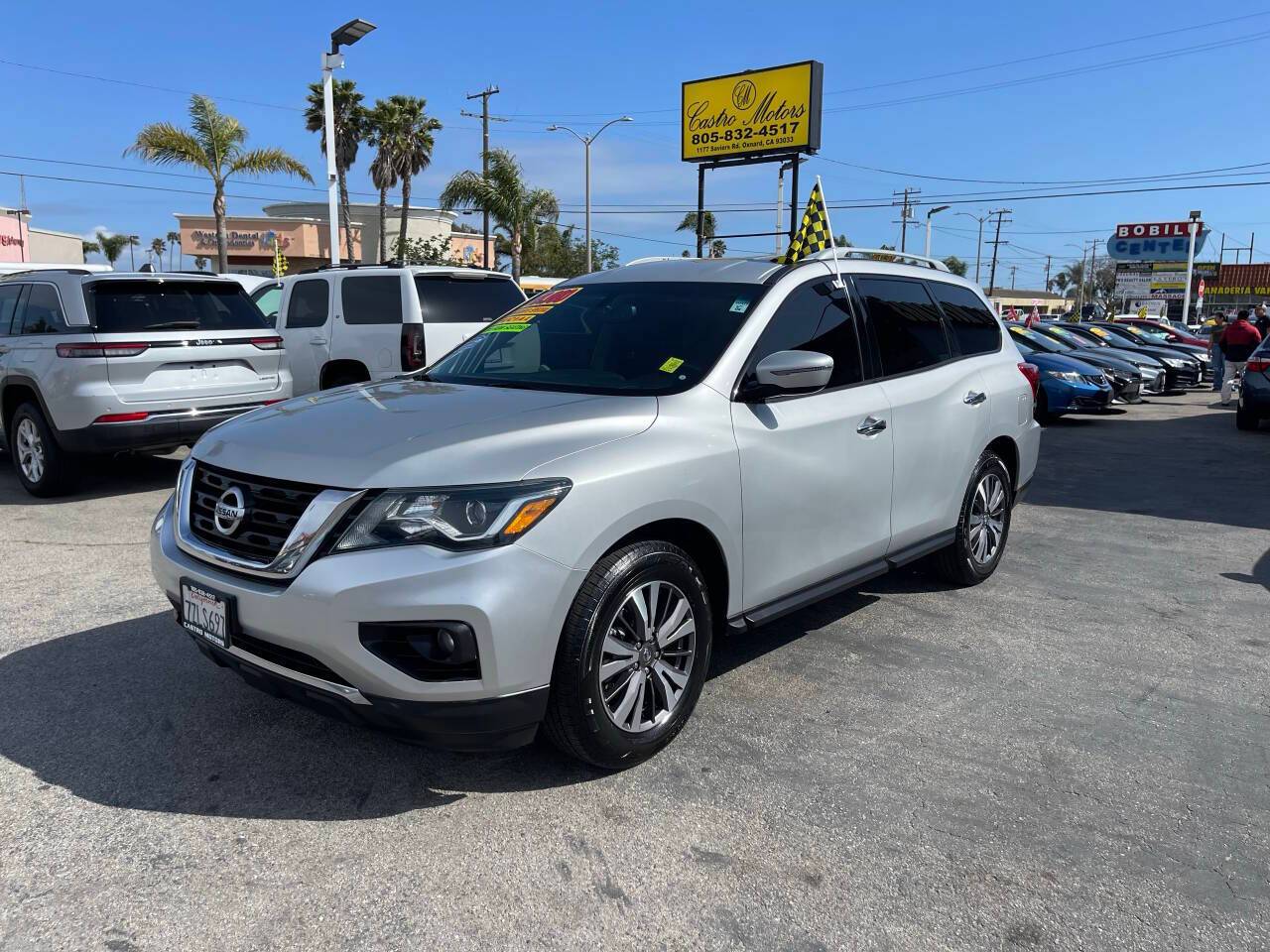 2017 Nissan Pathfinder SV — SUV — 122,047 mi — Oxnard, CA