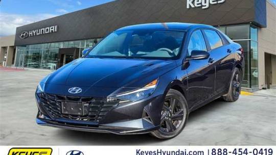 2022 Hyundai Elantra SEL — Sedan — 35,095 mi — Van Nuys, CA