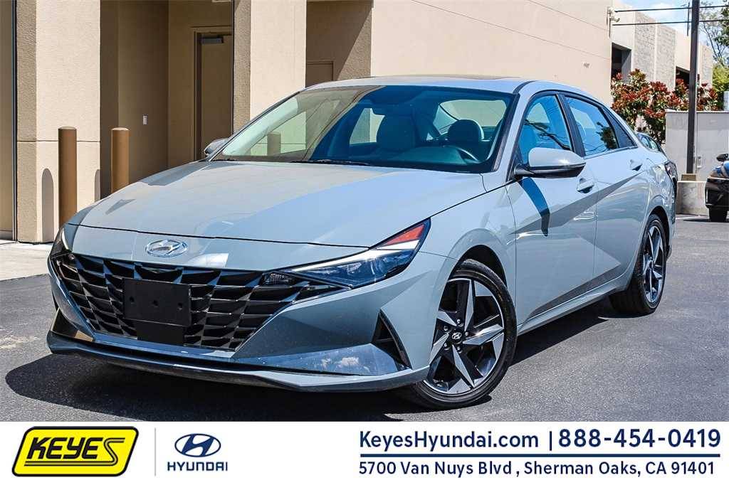 2022 Hyundai Elantra Hybrid Limited — Sedan — 30,489 mi — Van Nuys, CA