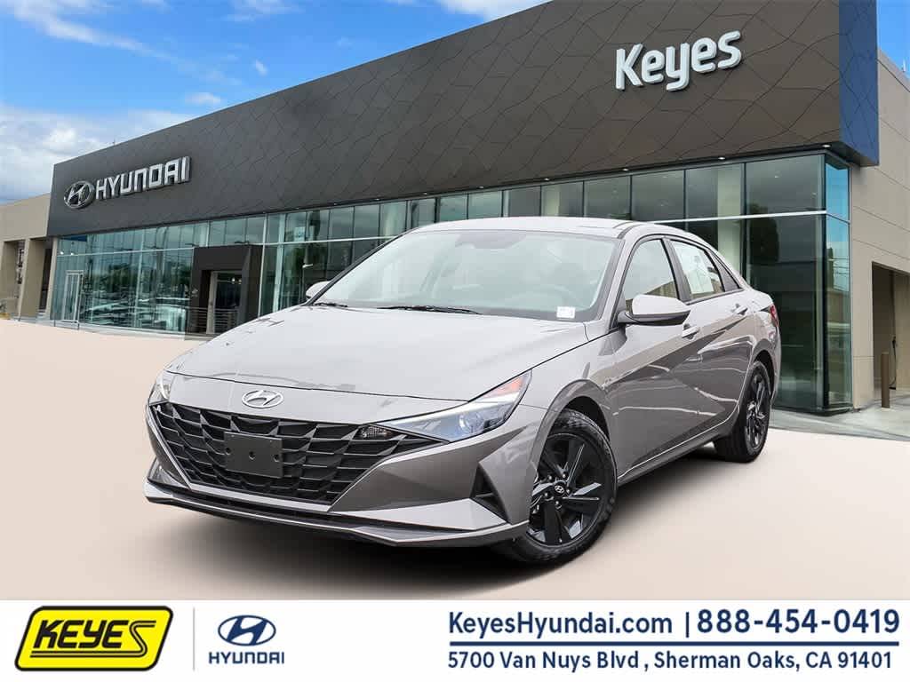 2022 Hyundai Elantra SEL — Sedan — 28,167 mi — Van Nuys, CA