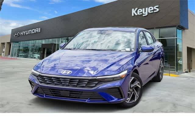 2024 Hyundai Elantra SEL — Sedan — 9,573 mi — Van Nuys, CA