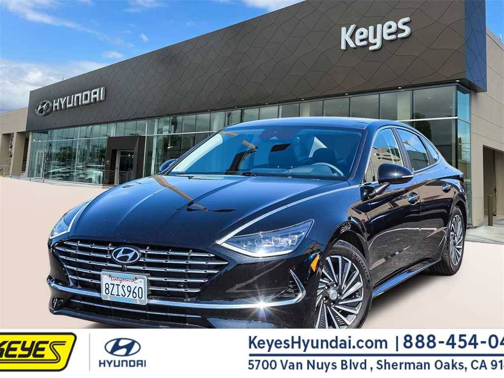 2022 Hyundai Sonata Hybrid Limited — Sedan — 13,776 mi — Van Nuys, CA