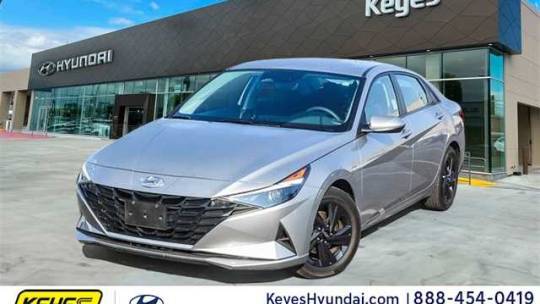 2022 Hyundai Elantra SEL — Sedan — 7,494 mi — Van Nuys, CA