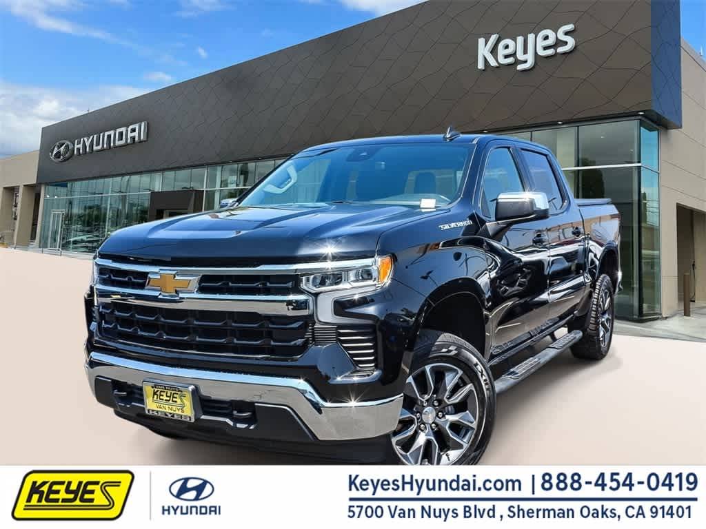 2022 Chevrolet Silverado 1500 LT — Pickup Truck — 27,765 mi — Van Nuys, CA