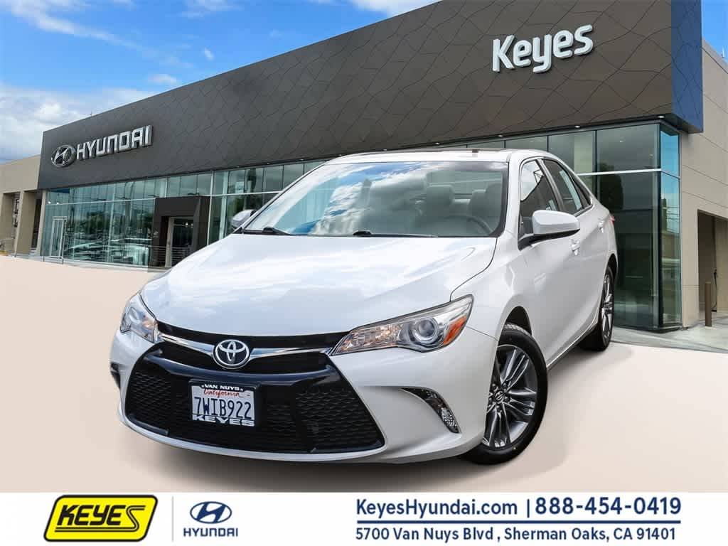 2017 Toyota Camry SE — Sedan — 32,485 mi — Van Nuys, CA