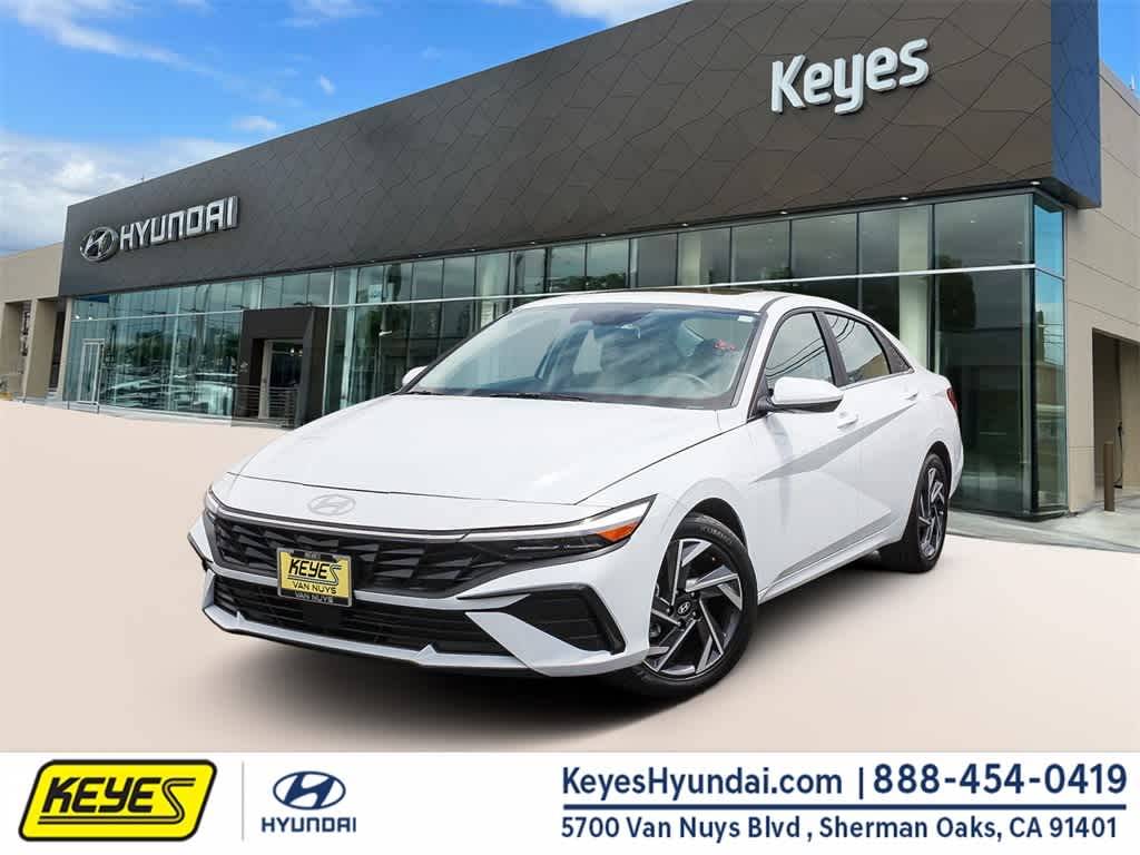 2024 Hyundai Elantra SEL — Sedan — 7,582 mi — Van Nuys, CA