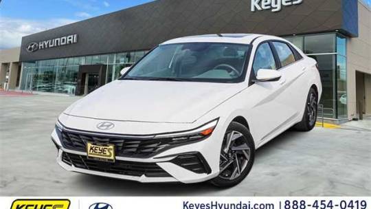 2024 Hyundai Elantra SEL — Sedan — 11,047 mi — Van Nuys, CA