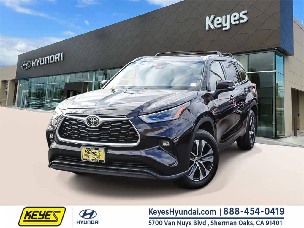 2022 Toyota Highlander XLE — SUV — 53,635 mi — Van Nuys, CA