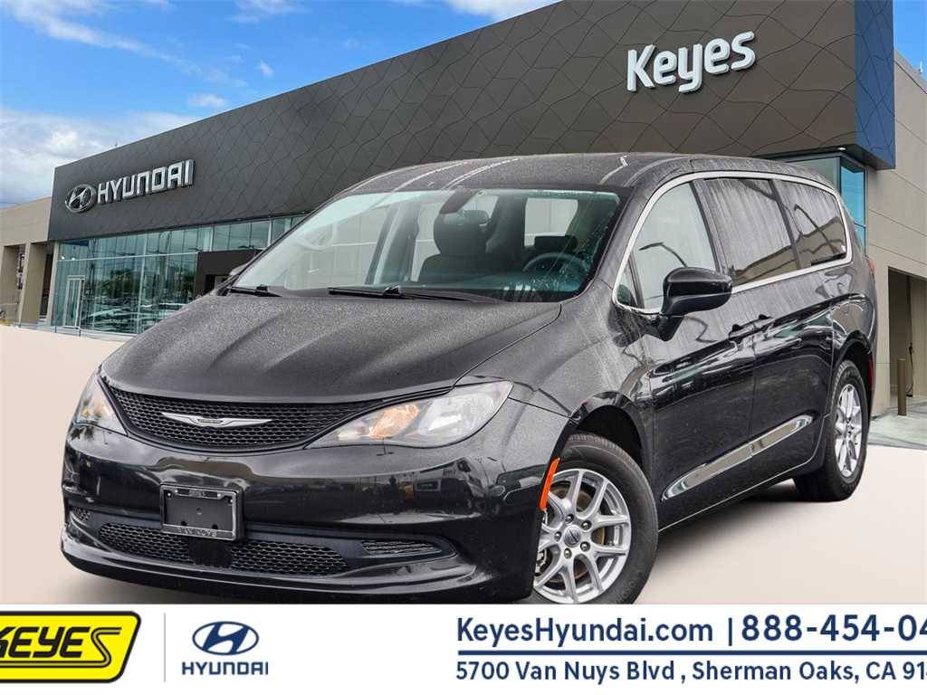 2022 Chrysler Voyager LX — Minivan — 69,440 mi — Van Nuys, CA
