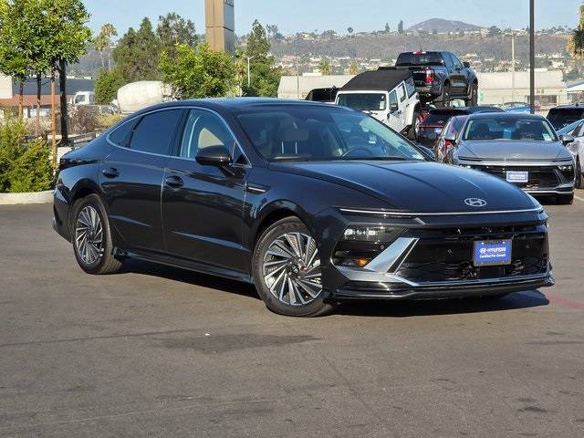 2024 Hyundai Sonata Hybrid Limited — Sedan — 3,322 mi — El Cajon, CA