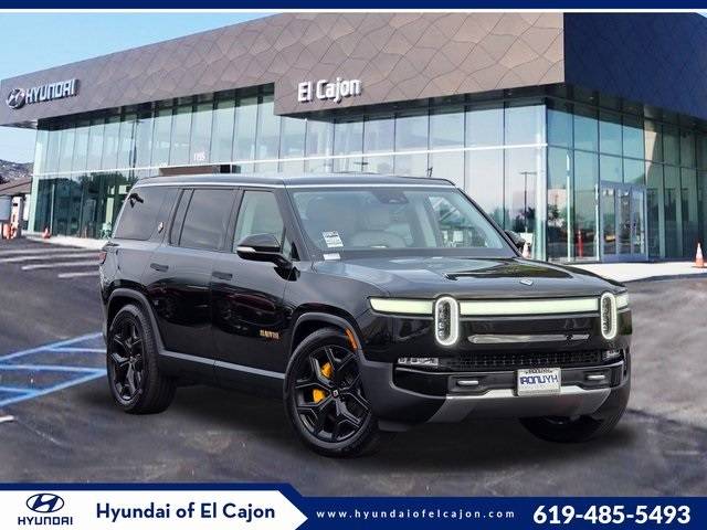 2023 Rivian R1S