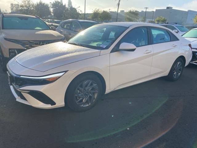 2024 Hyundai Elantra SEL — Sedan — 3,402 mi — El Cajon, CA