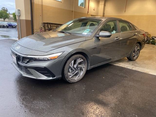 2024 Hyundai Elantra SEL — Sedan — 3,079 mi — El Cajon, CA