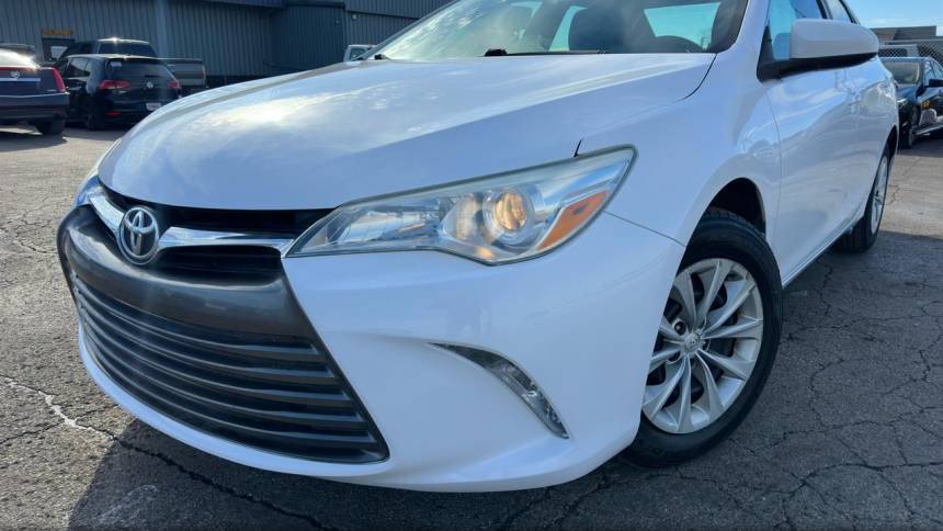 2016 Toyota Camry XLE — Sedan — 133,757 mi — Fishers, IN