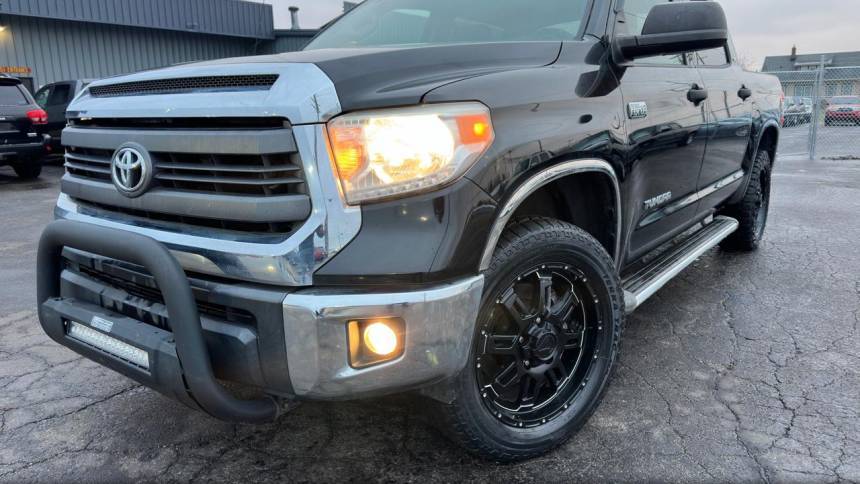 2015 Toyota Tundra SR5 — Pickup Truck — 120,711 mi — Fishers, IN