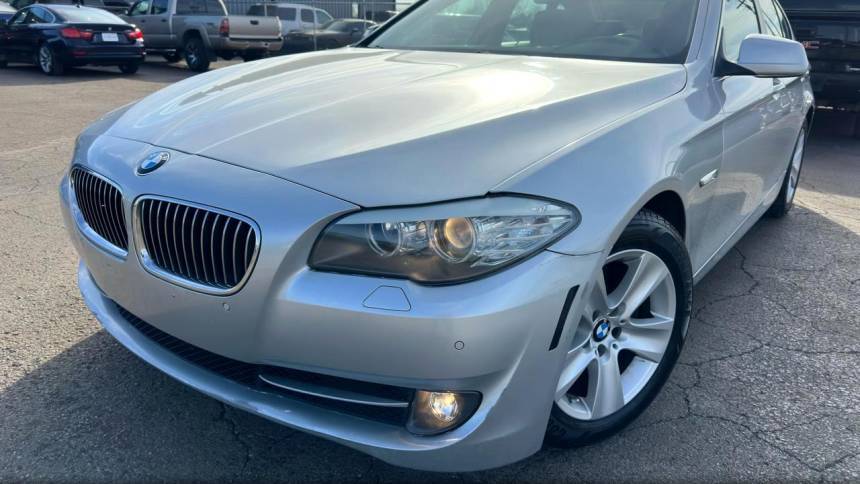 2011 BMW 5 Series 528i