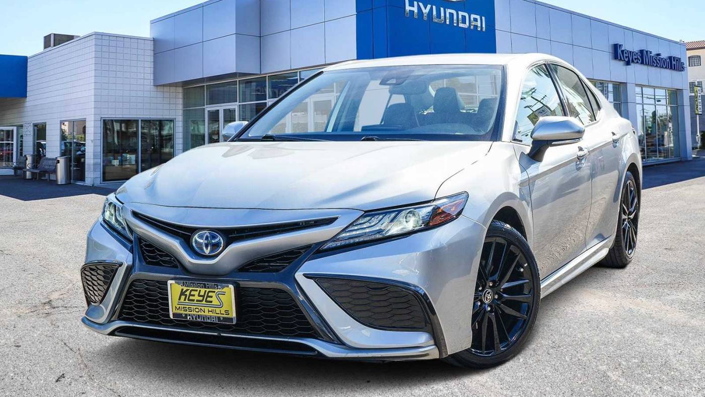 2023 Toyota Camry Hybrid XSE — Sedan — 90,099 mi — Los Angeles, CA