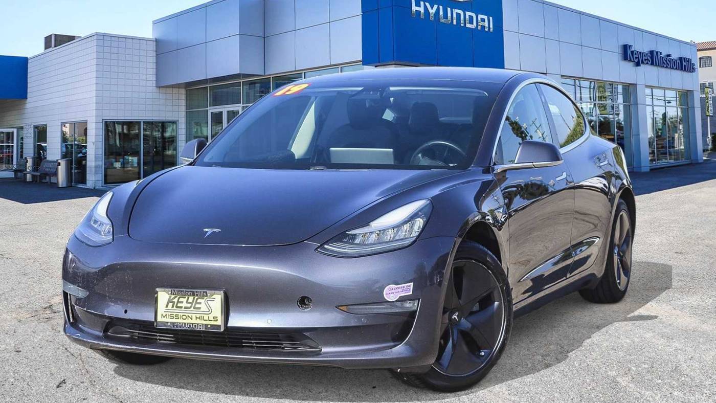 2019 Tesla Model 3 Standard Range Plus — Sedan — 87,265 mi — Los Angeles, CA