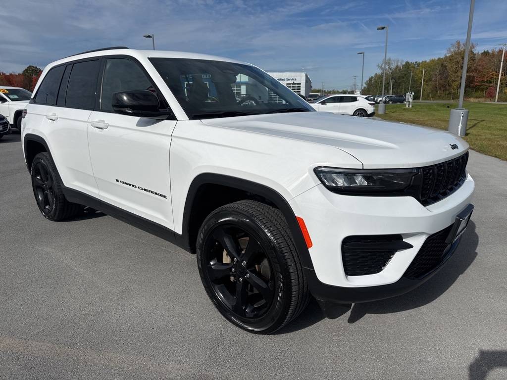 2023 Jeep Grand Cherokee Altitude — SUV — 29,481 mi — Pulaski, NY
