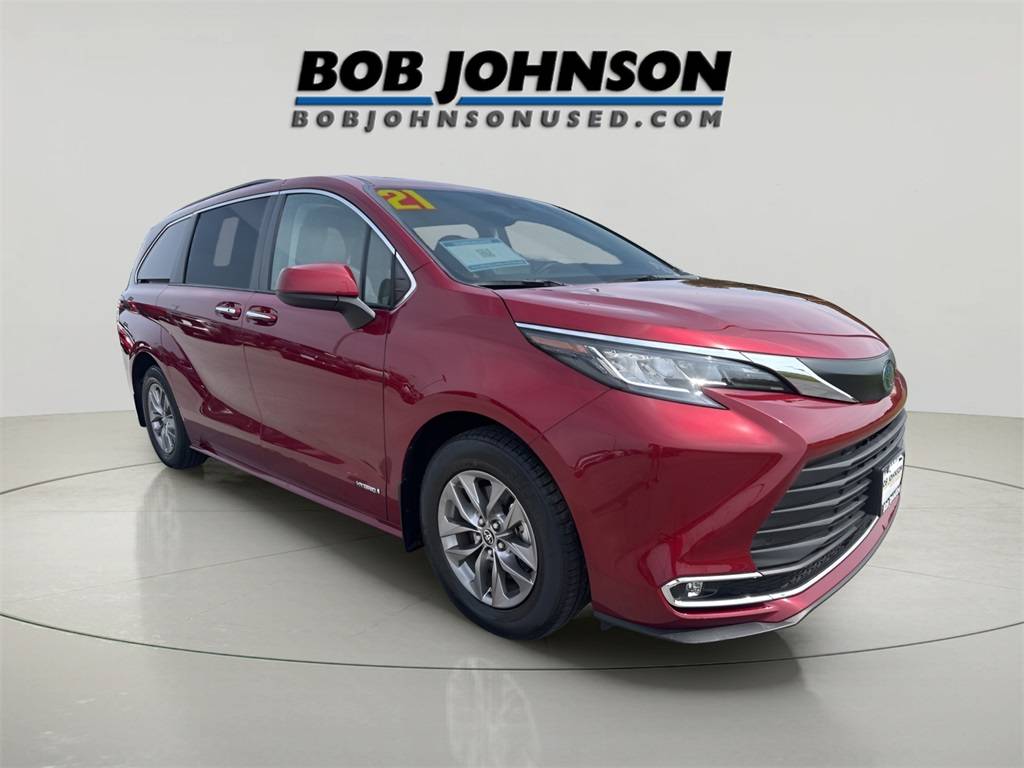2021 Toyota Sienna XLE — Minivan — 57,979 mi — Pulaski, NY