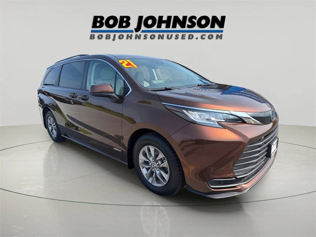2021 Toyota Sienna LE — Minivan — 55,212 mi — Pulaski, NY