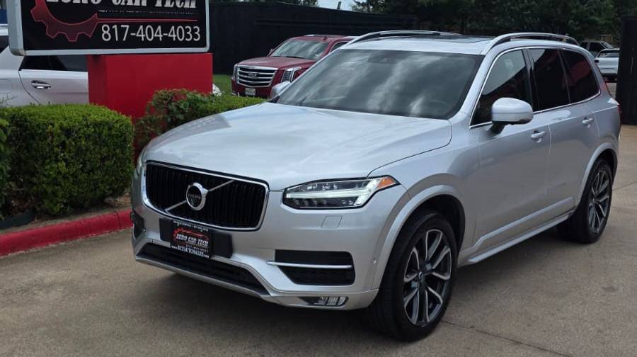 2018 Volvo XC90 Momentum