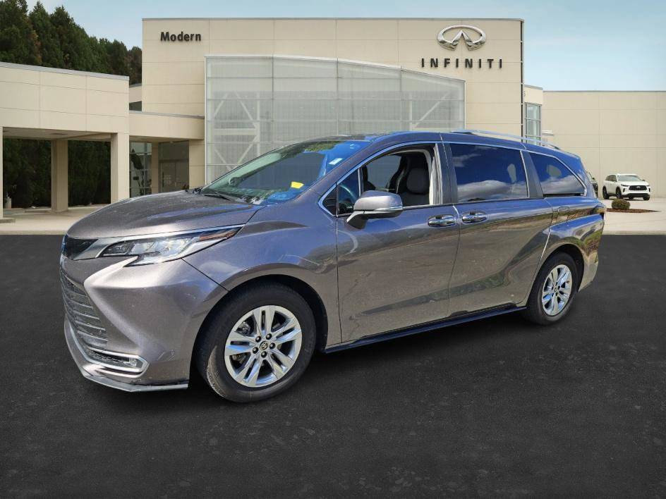 2022 Toyota Sienna Limited — Minivan — 95,957 mi — Greensboro, NC